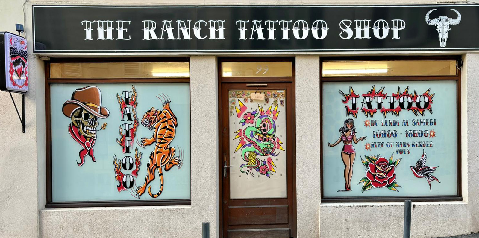 photo exeterieur du salon de tatouage